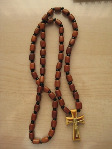 Gebedsketting houten, met kruis